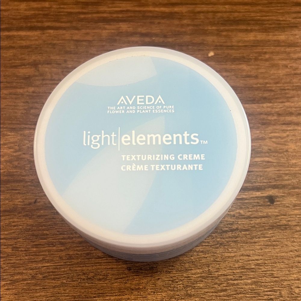 AVEDA Light Elements Texturizing Creme - Light Blue